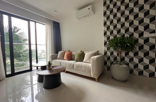 Hue Apartment | Hue Oi 5 Homestay - Spacious 2-Bedroom Apartment with Balcony & Pool