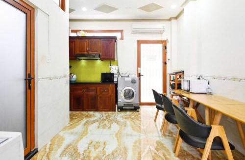 Da Kao Apartment | Huyen House