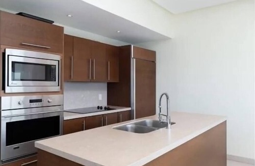 North Hotel Zone Condo | ICON PENTHOUSE Condo 3 bed 3.5 bath with rooftop Jacuzzi - Beachfront