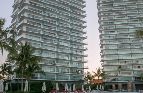 North Hotel Zone Resort | Icon Vallarta