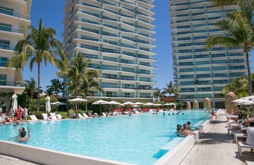 North Hotel Zone Resort | Icon Vallarta