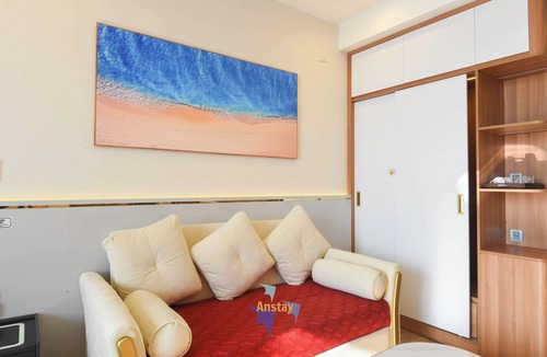 Ha Long Apartment | ICON40 Halong Fully Furnished Studio Netflix