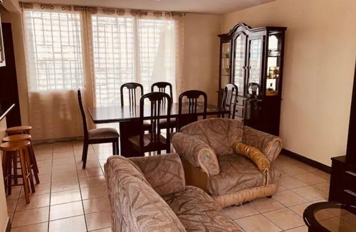 Zona 12 House | Ideal for families/work in Petapa industrial area