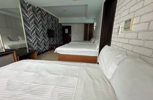Cianjin District House | IHI loveriver Hotel