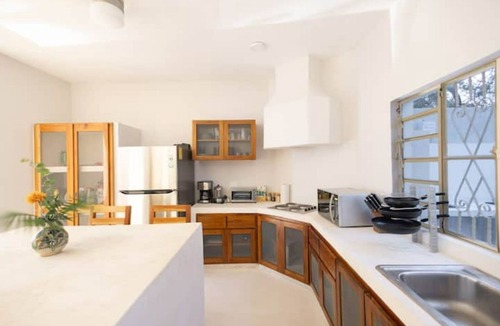 Valladolid Apartment | Increíble Casa Nueva con Piscina:sultana San Bernardino