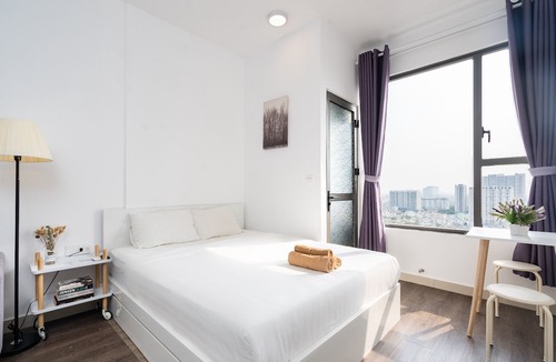 Bach Dang Riverside Hotel | Infinity Pool Signature - Saigon Rivergate