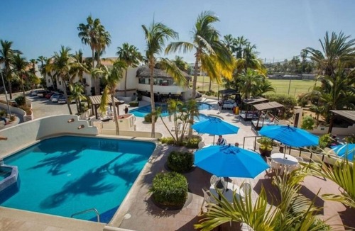 Campo de Golf Fonatur Hotel | Inviting Studio Ideal for Couples in Park Royal Los Cabos