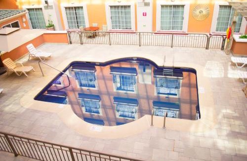 Ciudad Juarez Hotel | iStay Hotel Ciudad Juarez