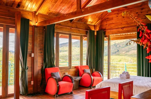 Di Linh Hotel | Ivory Falls Villa