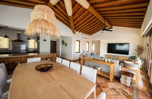 Bucerias Villa | Jaguar. Beach Facing House (10 steps) - Bucerías