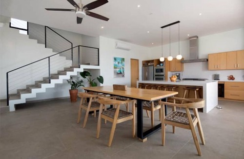 Cerritos House | Jaw dropping Ocean and Mountain Views!