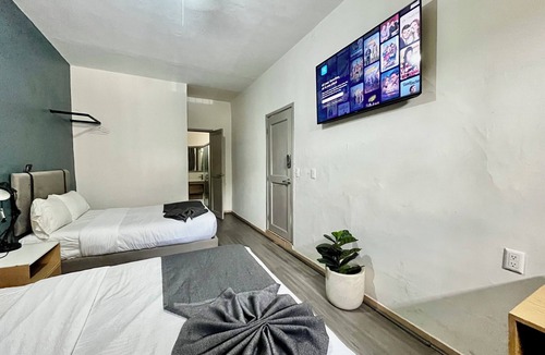 Americana Hotel | Jazz & Stay