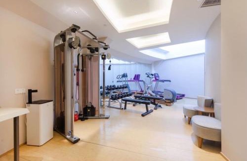 Xuanwu Hotel | JI Hotel Beijing West Station South Square