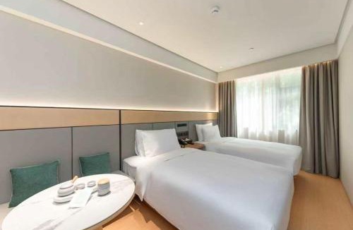 Pudong Hotel | JI Hotel Shanghai Expo Dongming Road Metro Station