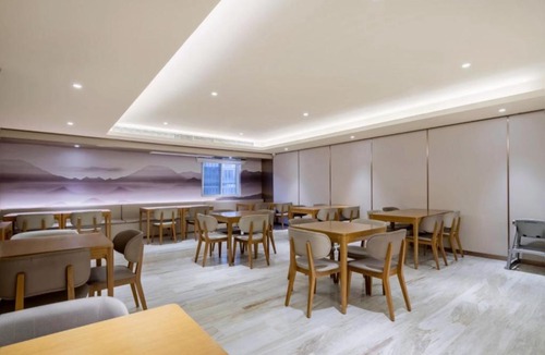 Minhang Hotel | JI Hotel Shanghai Hongmei South Road Subway Station