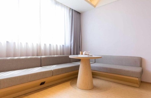 Minhang Hotel | JI Hotel Shanghai Jinghong Road Metro