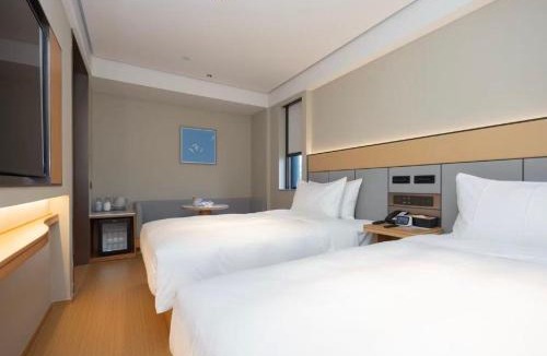 Sanlin Hotel | JI Hotel Shanghai Qiantan Haiyang Road