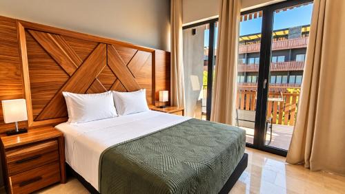 Playa Paraiso House | Jungle Guardian - Rooftop Pool & Beach Club