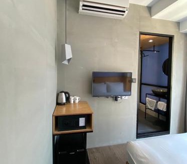 Xinyi Hotel | Just Inn Xin Yi 正旅館 信義