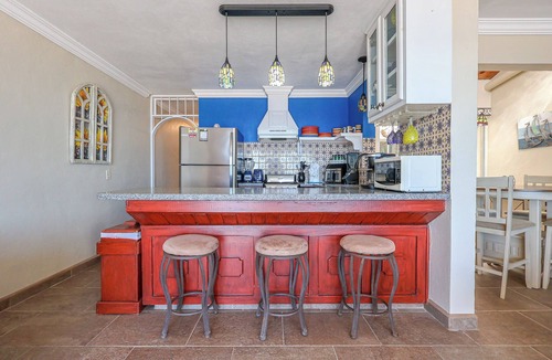 Las Conchas House | Kasa Kris – Beachfront, Sleeps 6, Las Conchas