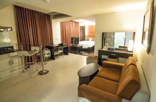 Cianjin District Hotel | Katherine Plaza Hotel