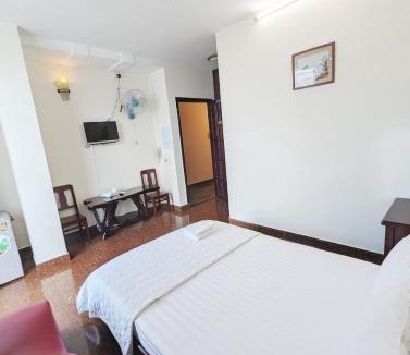 Tan Phu District Hotel | Khách Sạn Hải Miên