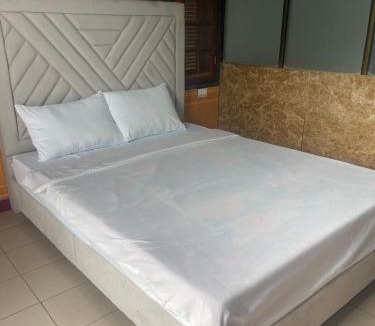 Dong Ha Hotel | Khách Sạn Hoàng Lan