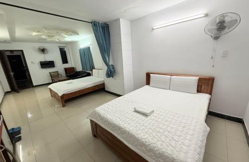 Tan Phu District Hotel | Khách Sạn Như Ý