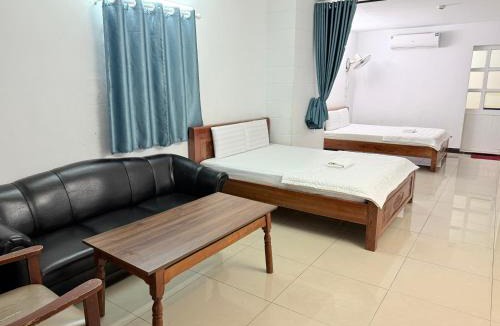 Tan Phu District Hotel | Khách Sạn Như Ý