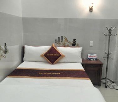 Binh Son Hotel | Khách sạn Thảo Trang