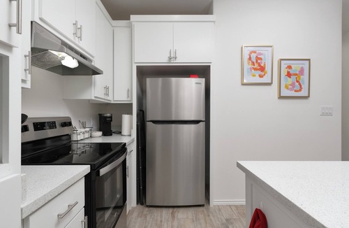 Sebastian House | King Bed W/D Discounts 3+ Quiet Outlet Mall 6mins Discounts 30+