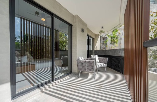 Colonia Centro Condo | Kippal Esmeralda |Luxurious 2-Bedroom Apartment