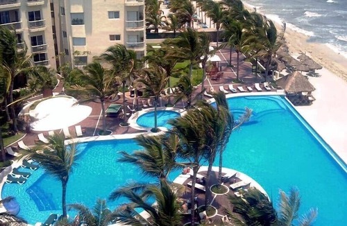 Flamingos Apartment | Krystal Nuevo Vallarta Beachfront Suite