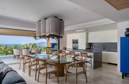 Emiliano Zapata Villa | Kupuri Villa 4- Get 30% OFF NYE