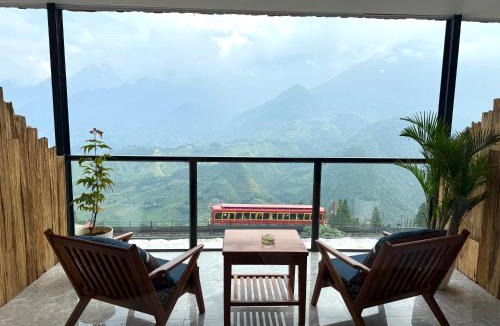 Sa Pa House | Lá Đỏ Homestay & Coffee