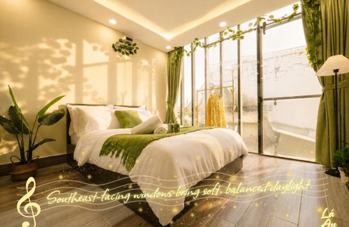 Phu Nhuan Hotel | Lá Yên