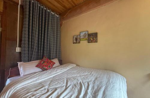 Dong Van House | Lũng Cú H'Mông Homestay