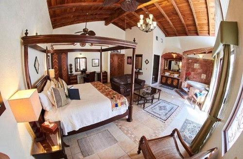 Valle de Atongo Hotel | La Buena Vibra Wellness Resort & SPA