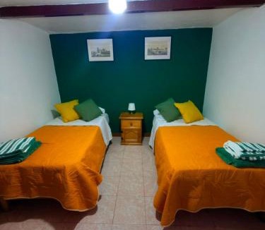 Cuauhtemoc Hotel | La Casa Amarilla