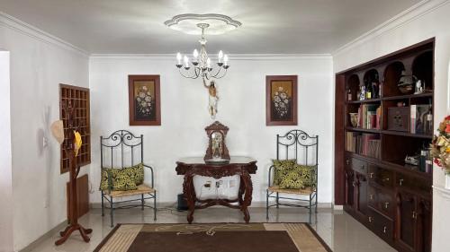 Zapopan House | La casa de los abuelos