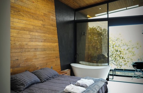 Sierra de Lobos Hotel | La Forêt Cabañas Boutique
