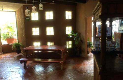 Tzintzuntzan Cabin | La Gloria de Los Ángeles