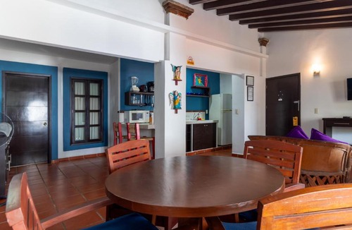 Emiliano Zapata Hotel | La Iguana Vallarta LGBT ADULTS ONLY - Romantic Zone - Party Clubbing Street