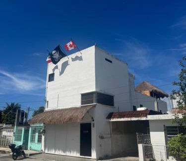 Colonia Adolfo Lopez Mateos Hotel | La Perle Noire - Dive Hotel Cozumel