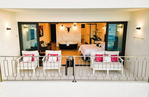 North End Hotel | La Puesta