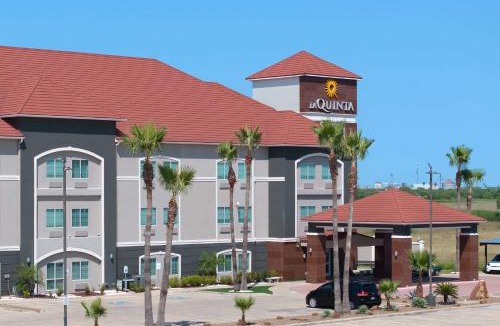 Raymondville Hotel | La Quinta Inn Suites by Wyndham Raymondville Harlingen