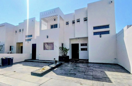 La Paz House | La Rueda Residential Complex on a private estate with a clubhouse and pool