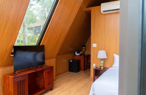 Huong Thuy Resort | La Vela Legacy Resort
