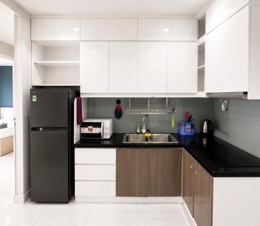Phuong 8 Apartment | Lafayette 2BR City View - Terra Royal Apartment near Pink Church