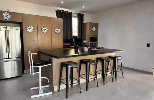 Chantepec Apartment | Lake view apartment ideal for home office
